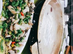 -颜氏双江清水鱼一养身火锅(磁器口店)