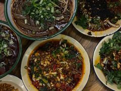 -拈签一笑黄牛肉辣卤串串