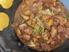 -粘豆包柴火铁锅炖