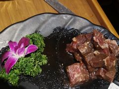 -唯成•韩国炭火烤肉 유성고기