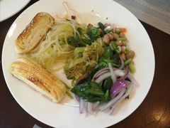 -南郊宾馆·风味自助餐厅·山东十六地市特色菜