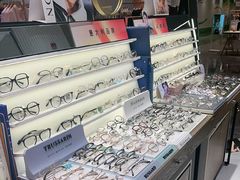 -爱视眸Eyeblling眼镜·依视路·蔡司镜片折扣店(百联南方商城购物中心)