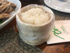 -Chom Cafe and Restaurant