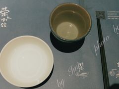 餐具摆设-荣小馆(临海世纪花城店)