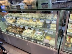 -白玉兰食品甜凤店(合生汇店)