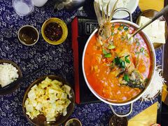 苗家酸汤鱼-苗湘食府(十年店)