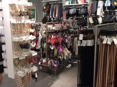 -H&M(天一广场店)