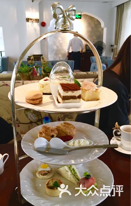 三层下午茶