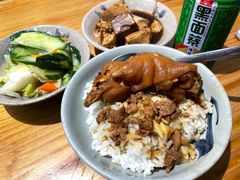 -红猪卤肉饭(大西洋美食城店)