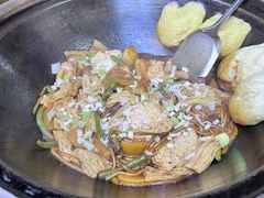 -东北铁锅炖鱼·大鹅·小鸡·排骨(五塔寺广场店)