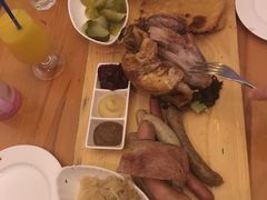 -LENBACH兰巴赫西餐啤酒坊(大连星海广场店)