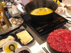 -鲜入围煮花胶鸡海鲜火锅