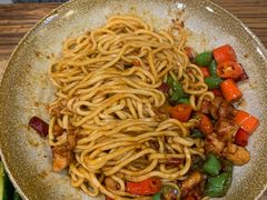 麻辣鸡丁拌面-醉牛腩·面小馆