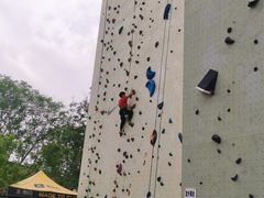 -问山MountQuest攀岩馆