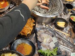 -啊美丽炭火烤肉(滑翔一店)
