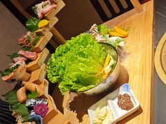 -山川小町·极番烧肉(新地假日广场店)