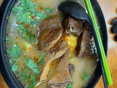 -志权牛肉面(灵山路店)