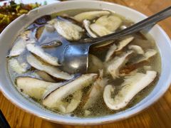 松茸炖鸡-翕庐小苑