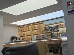 -弘仁宝佳比亚迪4S店(宝山旗舰店)