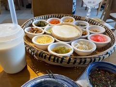 -包整·丝娃娃(一览甲秀楼风景店)