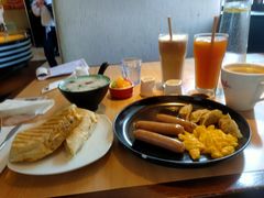 -必胜客(机场路店)