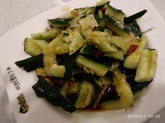 -张大师鸭爪爪特色干锅(南湖店)
