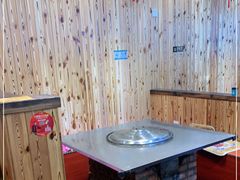 -屯老二农家铁锅炖·行业领军者(梅江店)