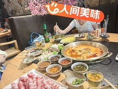 -顶顶汤火牛排火锅·经典铜锅涮肉