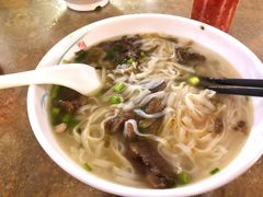 -阿阳牛腩腌面店