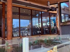 -12 Rocks Beach Bar Cafe