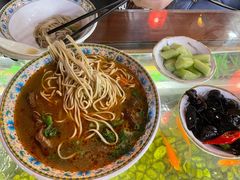 红烧牛三宝面-金杨拉面王小吃面馆·牛三宝面·红烧牛肉粉