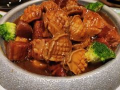 猪脆骨老干焖鲍鱼-卫鼎轩·家宴(水上公园店)
