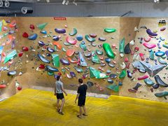 -问山MountQuest攀岩馆