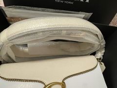 -COACH蔻驰(恒隆广场店)