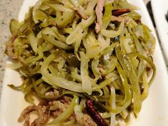酸黄瓜炒肉丝-老昌春饼(大直街店)