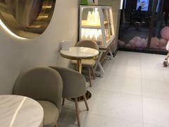 用餐区-德香苑脆皮烤鸭·经典(爱融荟城店)