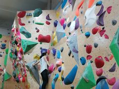 -问山MountQuest攀岩馆