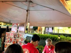 -詹爷爷乌节路街头冰淇淋