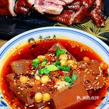 北京首店‼️甜滋滋的乐山甜皮鸭巨好吃🔥满满都是馅的牛肉饼超绝