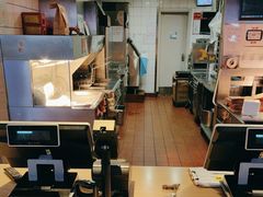 -麦当劳(西客站店)