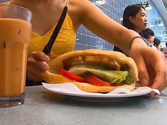 猪扒猪仔包-华嫂冰室(尖沙咀店)