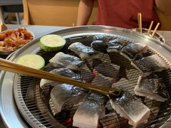 -围炉肉舍•炭烤活鳗•丹东海鲜烤肉(步行街店)