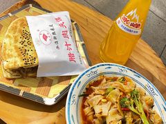 -元志初腊汁肉夹馍(钟楼粉巷店)