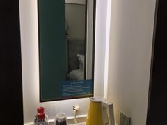 -白玉兰酒店(上海田子坊马当路地铁站店)