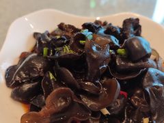 川香黑木耳-亢龙太子酒轩(东湖店)