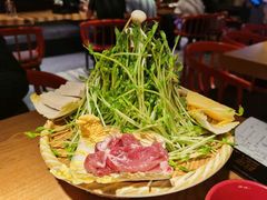 黑猪灼泉水时蔬-吃饭皇帝大(解放西路店)