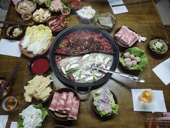 -乖嬢嬢重庆老火锅(南联店)