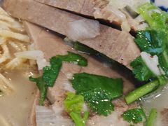 -八百里牛肉汤(盖饭·锅贴·万象城店)