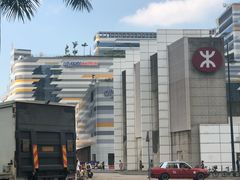 -东荟城名店仓