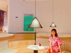 -涨巢·潮玩水疗局